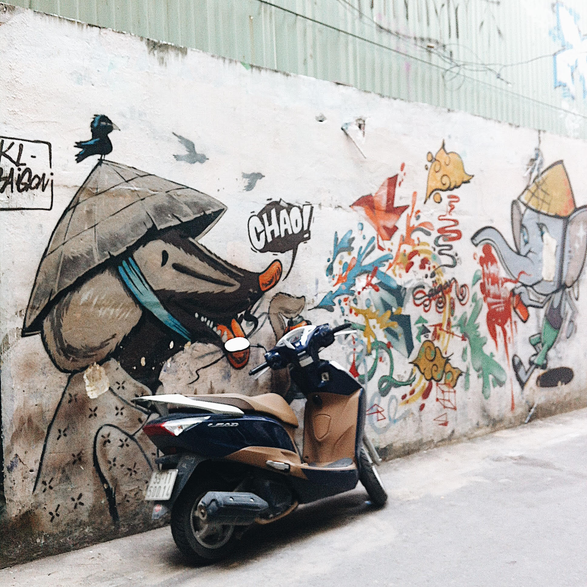 Vạn lần ngược xuôi Sài Gòn nhưng không phải ai cũng thấy những bức tranh tường chất ngất như thế! - Ảnh 3. Vạn lần ngược xuôi Sài Gòn nhưng không phải ai cũng thấy những bức tranh tường chất ngất như thế! - Ảnh 3.