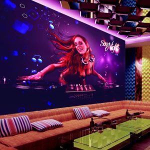 Tranh tường quán Karaoke độc đáo, hiện đại